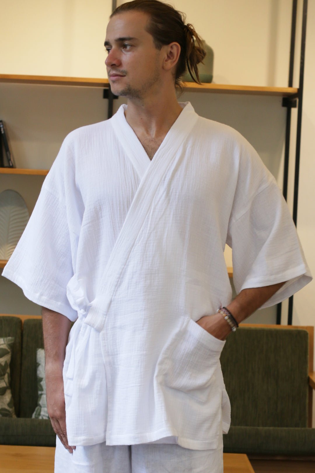 Kimono Men White with String ( bubble cotton )